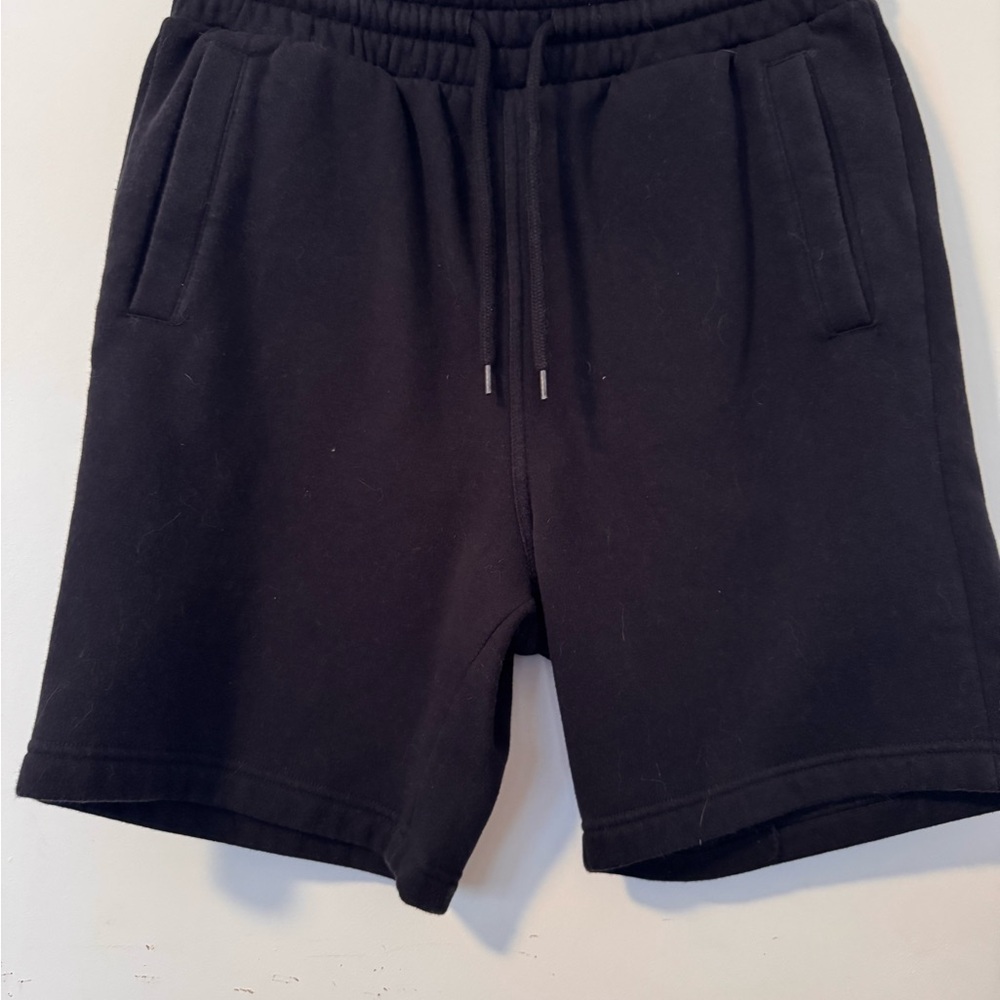 H&M Men's Black Athletic Shorts medium